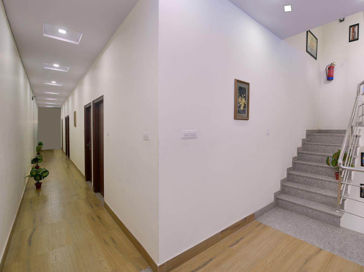 Hotel Oyo 14571 Century Plaza Varanasi