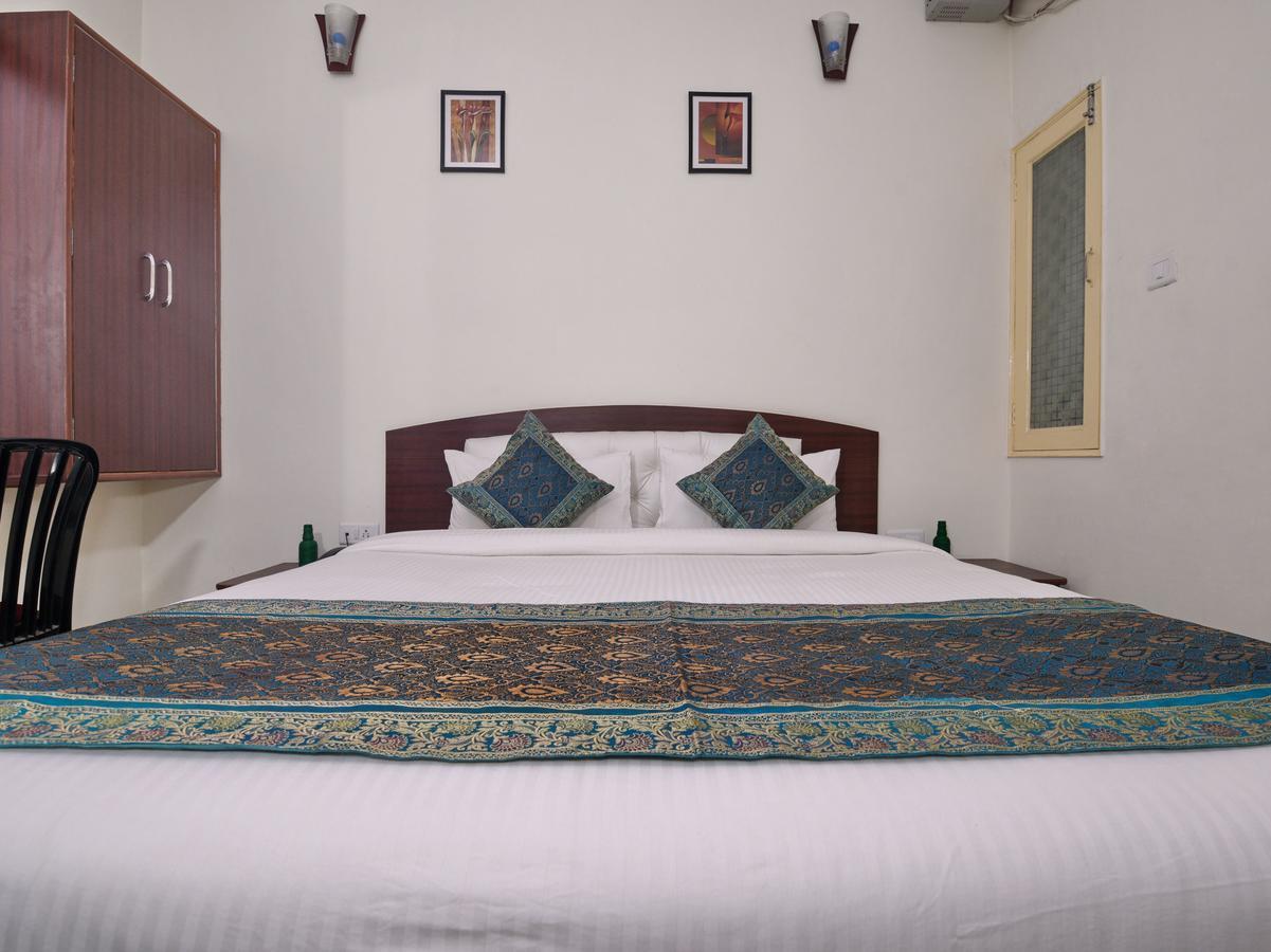 Oyo 14571 Century Plaza Varanasi