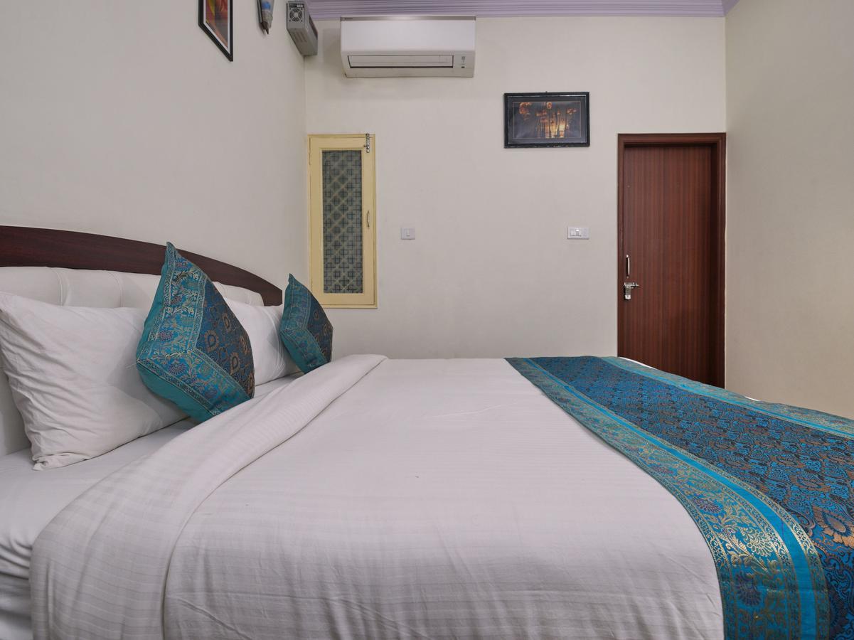Oyo 14571 Century Plaza Hotel Varanasi