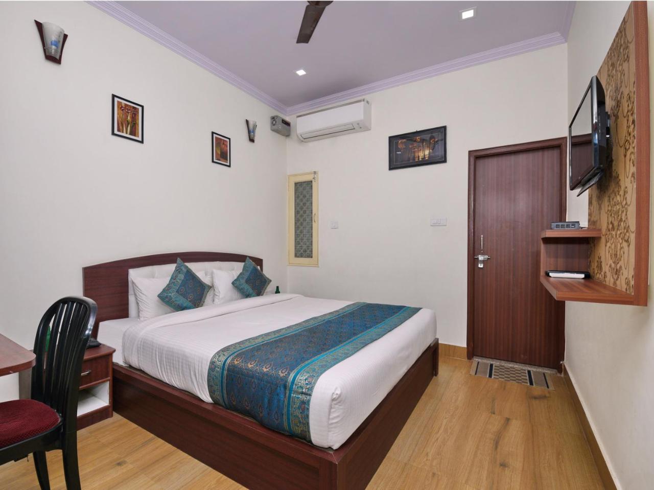 Oyo 14571 Century Plaza Hotel Varanasi